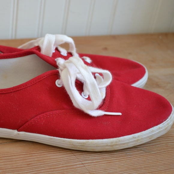 Vintage Keds Red Canvas Tennis Shoe Sneaker 8 Vintage Keds Red Canvas Tennis Shoe Sneaker 8